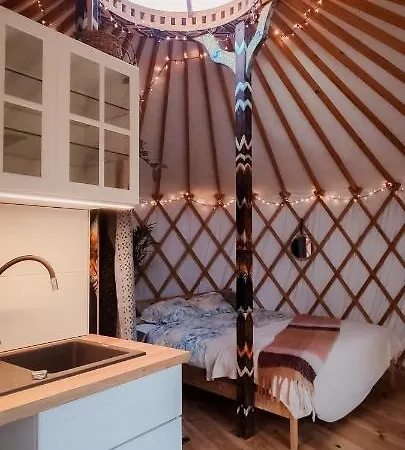 Jurta Jutra Luxury tent