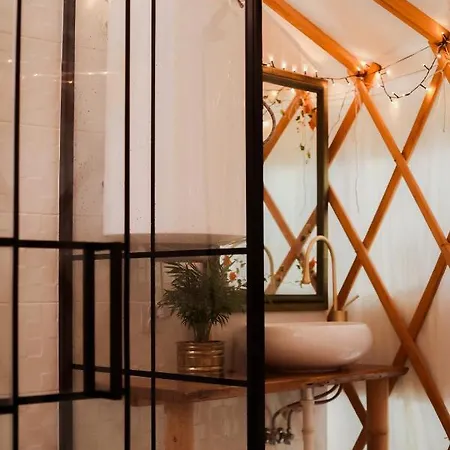 Jurta Jutra Luxury tent *