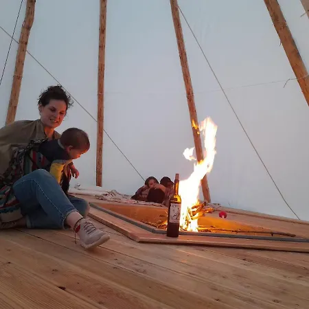 Luxury tent Jurta Jutra *