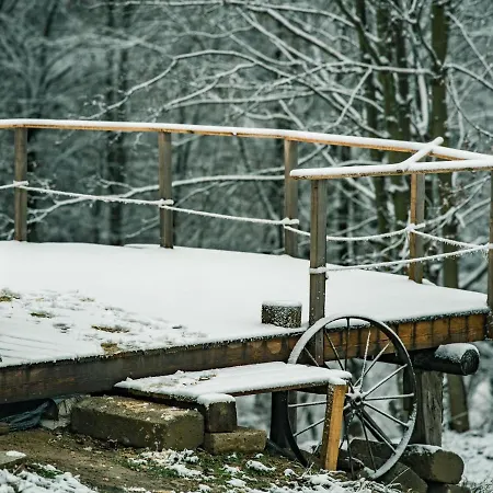 Jurta Jutra Weglowka (Lesser Poland)