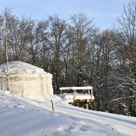 Luxury tent Jurta Jutra *