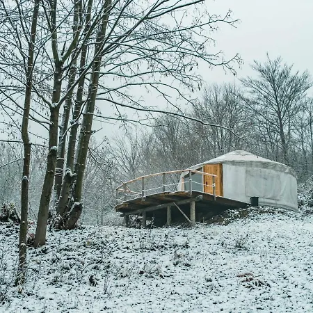 Luxury tent Jurta Jutra *